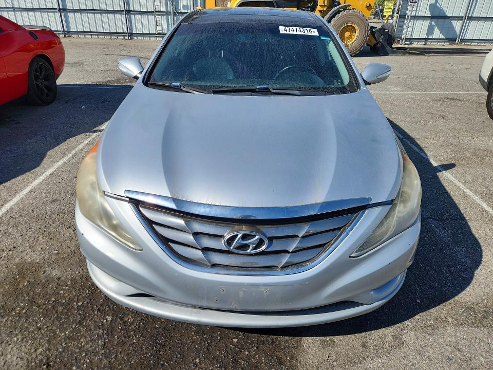 2013 Hyundai Sonata VIN 5NPEC4AC0DH662067 COPART salvage auction — MINOR DENT/SCRATCHES, Ca - Dis/Dlr/Exp Only Clean Title, sold $950 on 2026-07-28 (photo 5)