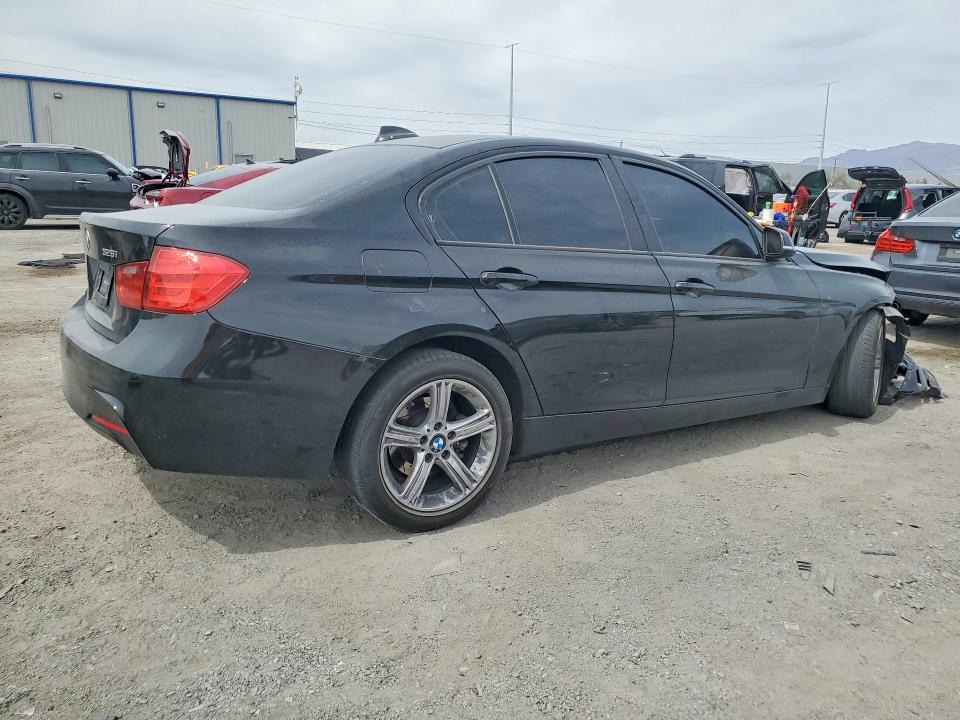 2012 BMW 3er VIN WBA3A5G52CNP17934 COPART salvage auction — FRONT END, Nv - Salvage Title, sold $550 on 2026-07-30 (photo 3)