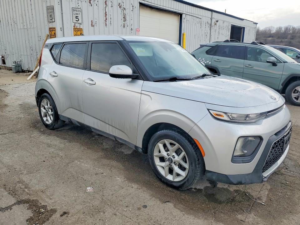 2021 Kia Soul VIN KNDJ23AU2M7772885 COPART salvage auction — REAR END, Il - Salvage Certificate, sold $2,450 on 2026-07-10 (photo 4)