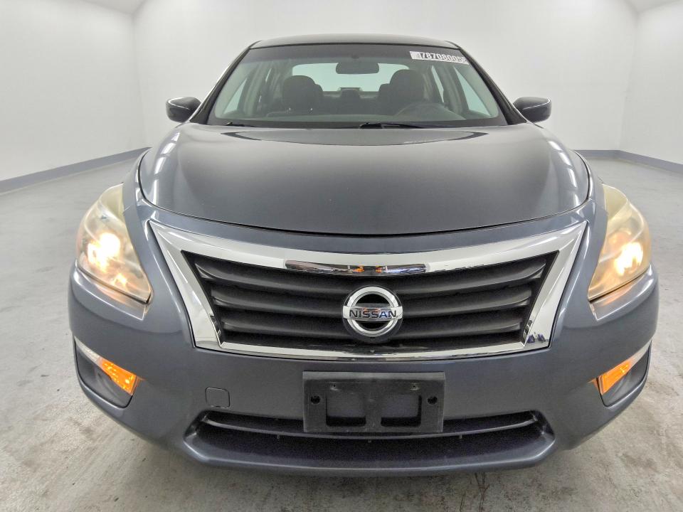 2013 Nissan Altima VIN 1N4AL3AP2DC277557 COPART salvage auction — MECHANICAL, Ca - Dis/Dlr/Exp Only Clean Title, sold $425 on 2026-07-21 (photo 5)