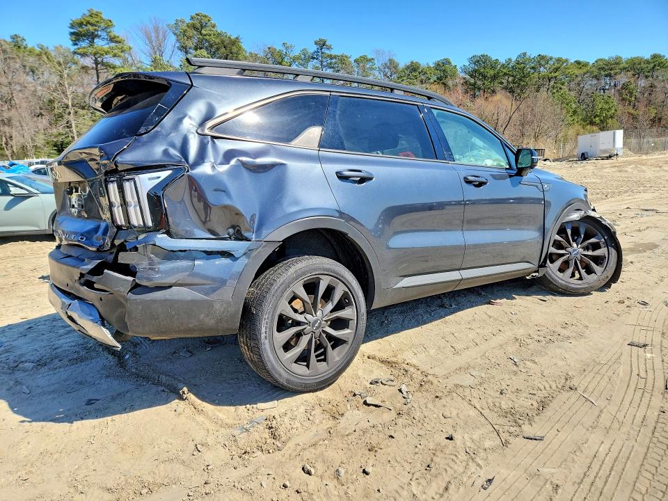2022 Kia Sorento VIN 5XYRKDLF3NG092781 COPART salvage auction — FRONT END, MD - CERT OF SALVAGE > 75% DAMAGE, sold $550 on 2026-07-21 (photo 3)