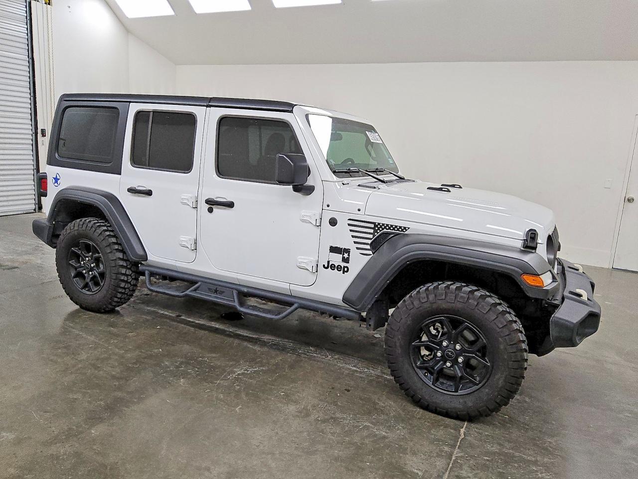 2025 Jeep Wrangler VIN 1C4PJXDN3SW552358 COPART salvage auction — Minor Dent/Scratches, TX - CERTIFICATE OF TITLE, sold $23,500 on 2026-07-09 (photo 4)