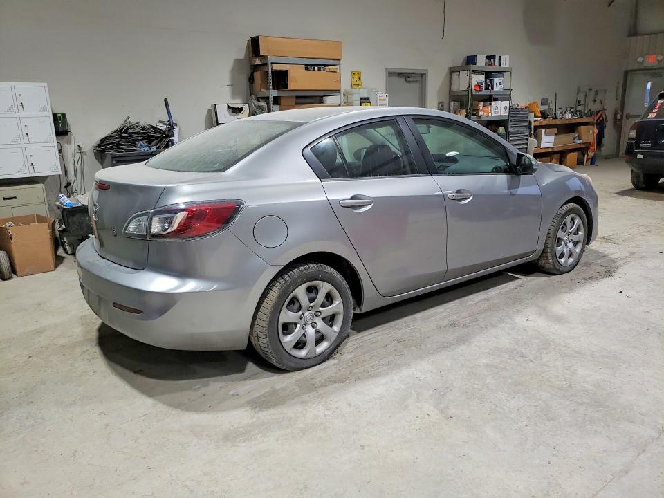2013 Mazda 3 VIN JM1BL1TG2D1822412 COPART salvage auction — NORMAL WEAR, Pa - Non Public Clean Title, sold $425 on 2026-07-31 (photo 3)