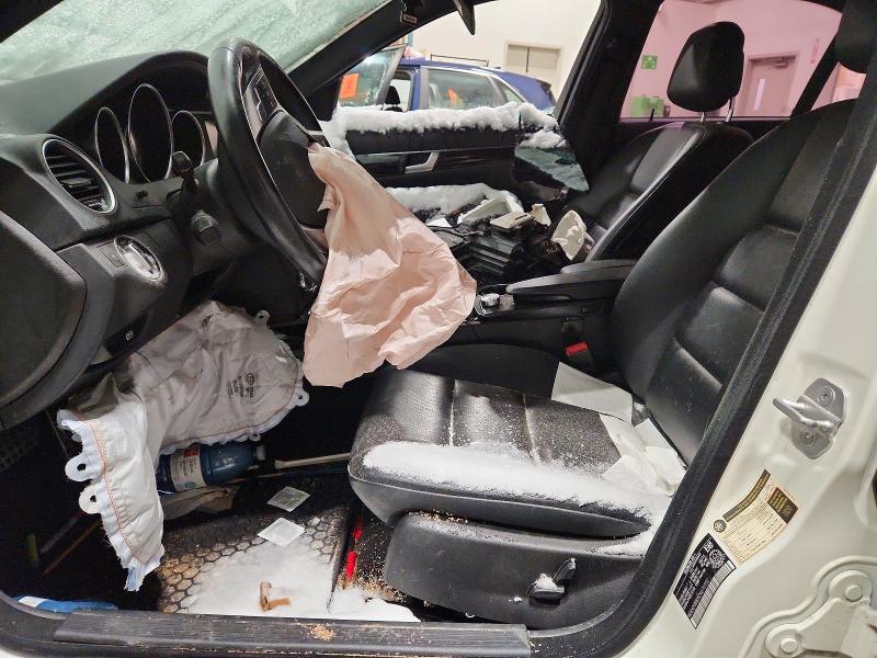2012 Mercedes-benz C-klasse VIN WDDGF8BBXCA676552 COPART salvage auction — FRONT END, Salvage Title, sold $975 on 2026-08-04 (photo 7)