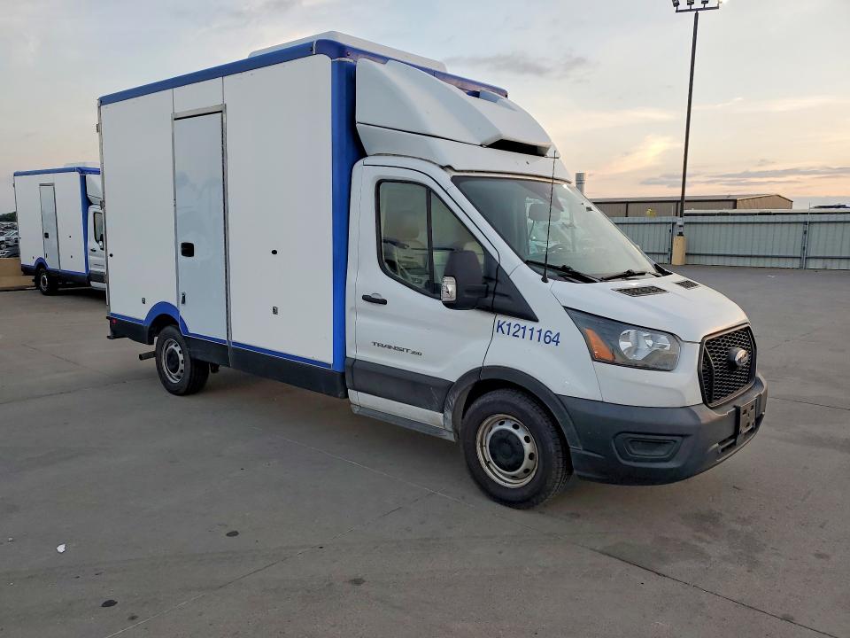 2021 Ford Transit VIN 1FDBW5Z89MKA96441 COPART salvage auction — NORMAL WEAR, TX - CERTIFICATE OF TITLE, sold $17,000 on 2026-07-30 (photo 4)