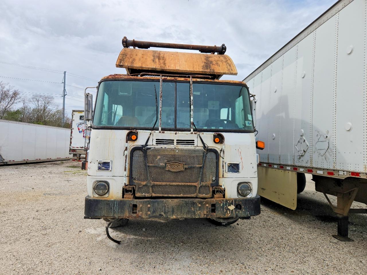 2016 Autocar llc Xpeditor VIN 5VCACLLE8GH221106 COPART salvage auction — All Over, Cd - Non-Repairable, sold $5,000 on 2026-09-22 (photo 9)