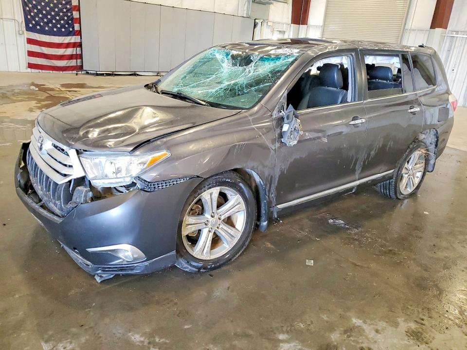 2011 Toyota Highlander VIN 5TDDK3EH2BS070725 COPART salvage auction — ROLLOVER, MN - PARTS VEHICLE BILL OF SALE, sold $725 on 2026-07-20 (photo 1)