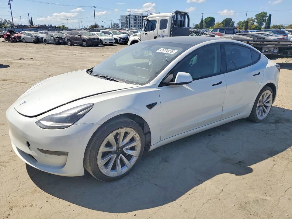 2021 Tesla Model 3 VIN 5YJ3E1EB7MF049640 — COPART salvage auction photo