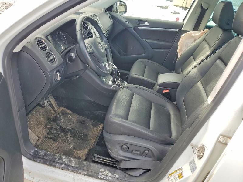 2017 Volkswagen Tiguan VIN WVGMV7AX7HK033838 COPART salvage auction — SIDE, Ns - Cert Of Registration, sold $2,800 on 2026-07-09 (photo 7)