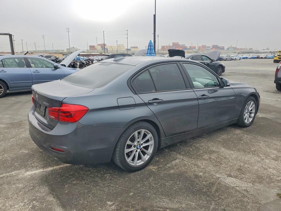 2017 BMW 3er VIN WBA8A9C37HK864356 COPART salvage auction — UNDERCARRIAGE, Ca - Non-Repairable Vehicle Cert, sold $1,150 on 2026-09-02 (photo 3)