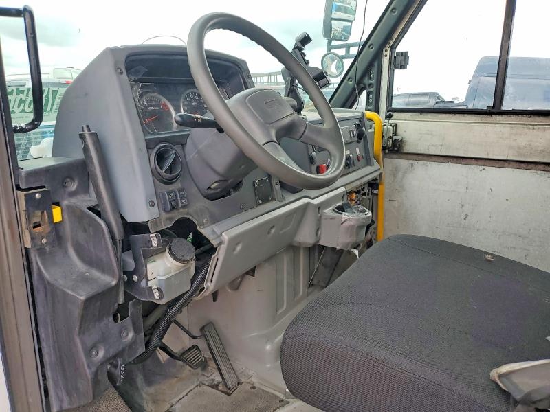 2012 Isuzu Npr VIN JALB4T171C7W00515 COPART salvage auction — ALL OVER, Tx - Certificate Of Title, sold $1,750 on 2026-07-29 (photo 8)