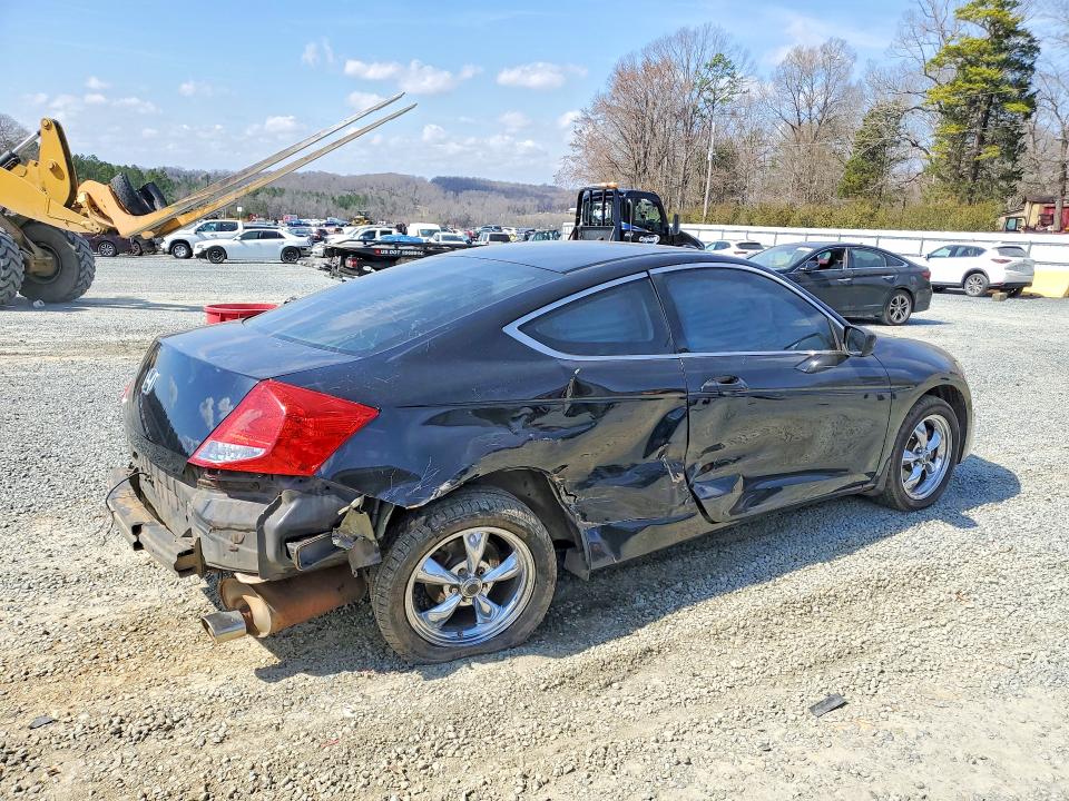 2012 Honda Accord VIN 1HGCS1B70CA007005 COPART salvage auction — SIDE, Nc - Salvage Certificate Of Title, sold $300 on 2026-07-02 (photo 3)