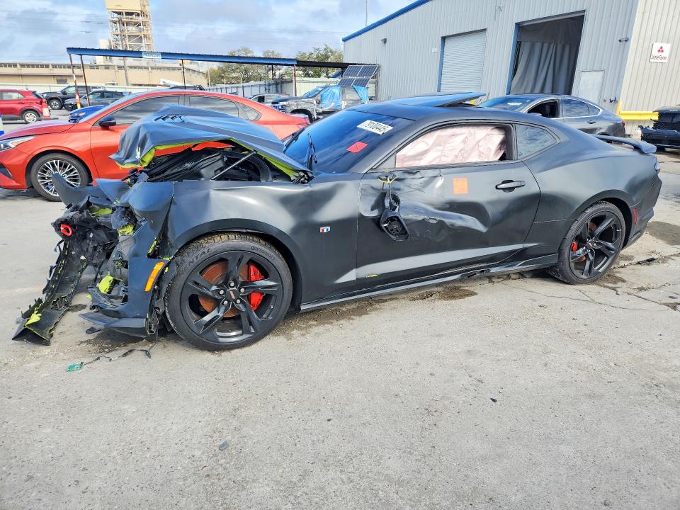 2019 Chevrolet Camaro VIN 1G1FH1R77K0157710 — COPART salvage auction photo