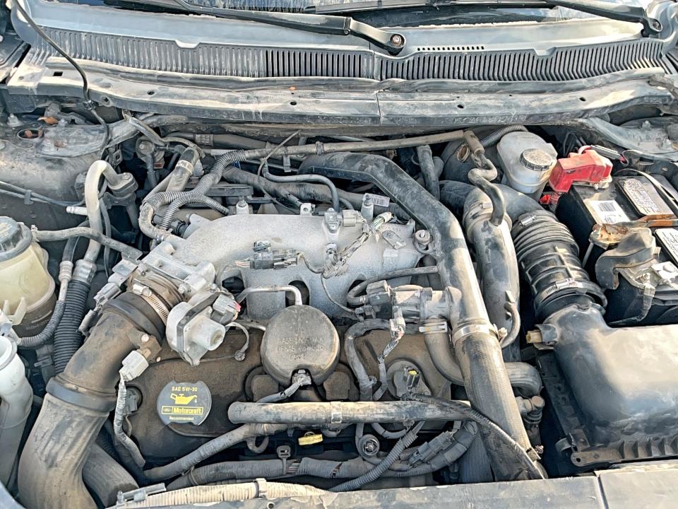 2011 Lincoln Mkt VIN 2LMHJ5AT4BBJ50409 COPART salvage auction — MECHANICAL, Tx - Certificate Of Title, sold $3,300 on 2026-07-09 (photo 7)