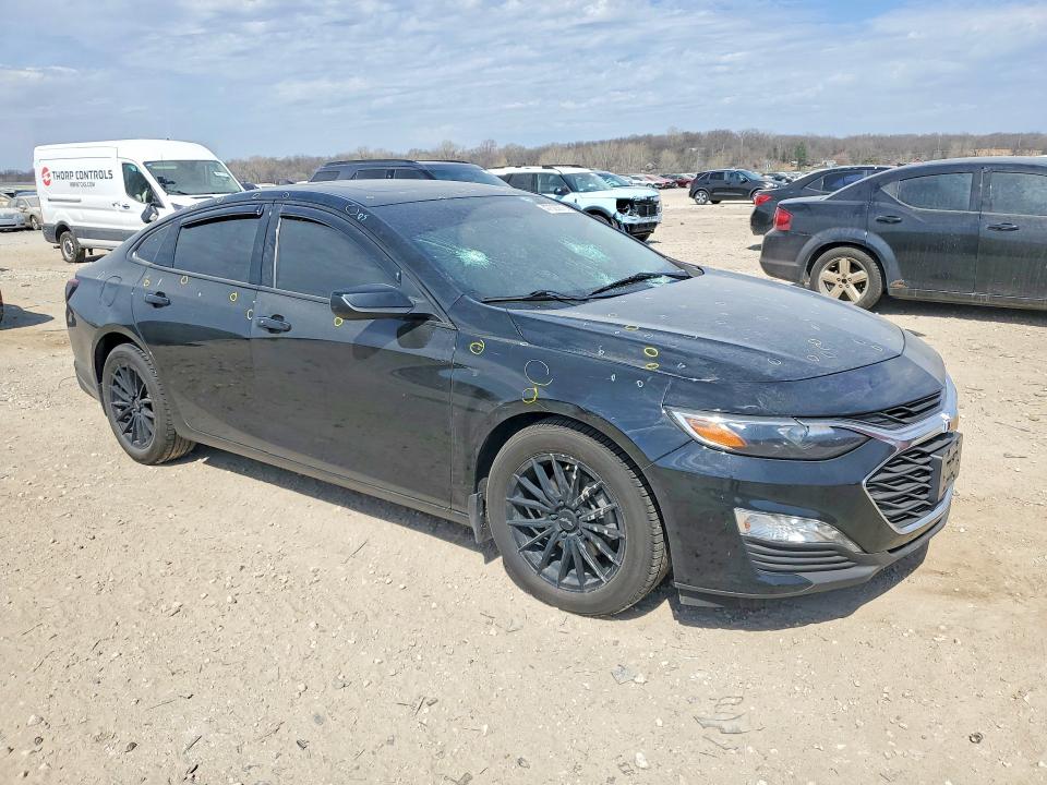 2019 Chevrolet Malibu VIN 1G1ZD5ST6KF209655 COPART salvage auction — HAIL, Mo - Salvage Certificate Of Title, sold $2,100 on 2026-07-09 (photo 4)