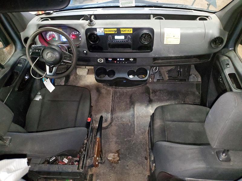 2019 Mercedes-benz Sprinter 2500 VIN WD4PF0CD7KP101368 COPART salvage auction — MINOR DENT/SCRATCHES, MI - CERT OF TITLE-SALVAGE VEHICLE, sold $3,550 on 2026-07-08 (photo 8)