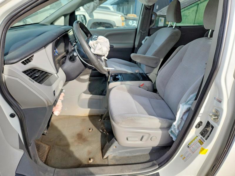 2020 Toyota Sienna VIN 5TDJZ3DC9LS241041 COPART salvage auction — FRONT END, Ut - Salvage Certificate, sold $4,950 on 2026-07-31 (photo 7)