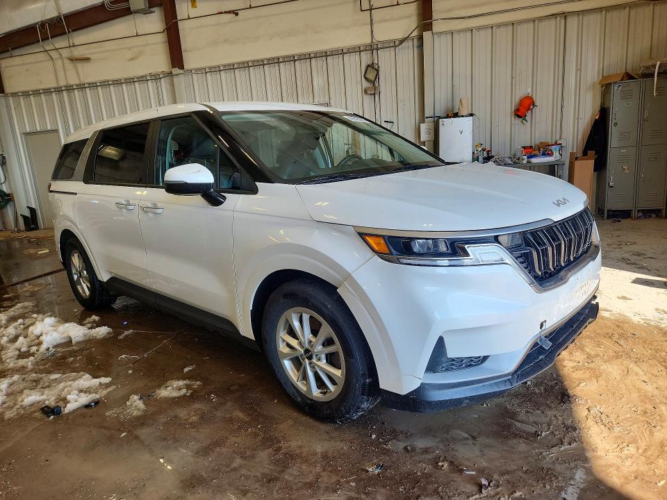 2023 Kia Carnival VIN KNDNB4H3XP6260158 COPART salvage auction — SIDE, Wi - Cert Of Title-Claim Paid, sold $9,500 on 2026-07-20 (photo 4)