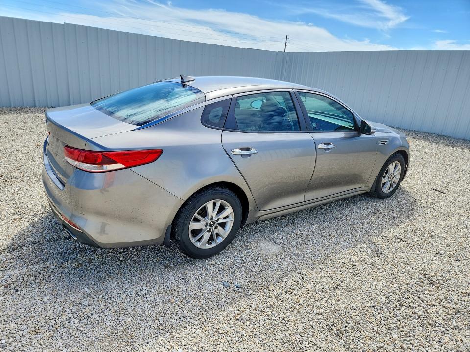 2018 Kia Optima VIN 5XXGT4L38JG229142 COPART salvage auction — MINOR DENT/SCRATCHES, Fl - Certificate Of Title, sold $1,100 on 2026-07-21 (photo 3)