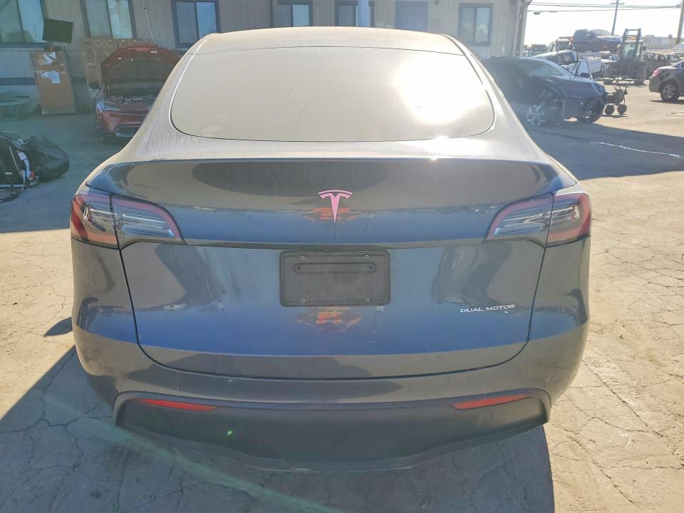 2023 Tesla Model y VIN 7SAYGDEE2PA088202 COPART salvage auction — FRONT END, Salvage Title, sold $15,000 on 2026-07-16 (photo 6)