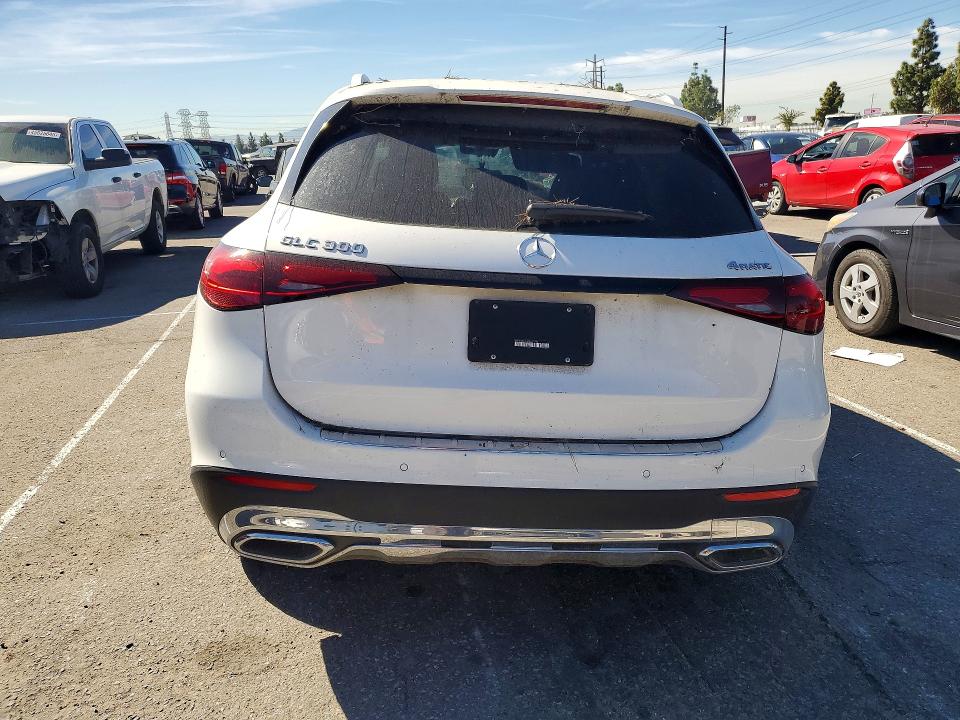 2024 Mercedes-benz Glc VIN W1NKM4HB1RF171546 COPART salvage auction — FRONT END, CA - DIS/DLR/EXP ONLY CLEAN TITLE, sold $9,000 on 2026-07-08 (photo 6)