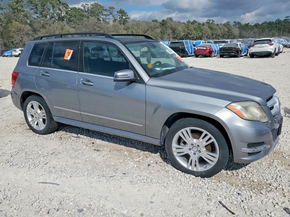 2015 Mercedes-benz VIN WDCGG0EB9FG363802 COPART salvage auction — FRONT END, Tx - Certificate Of Title, sold $950 on 2026-07-02 (photo 4)