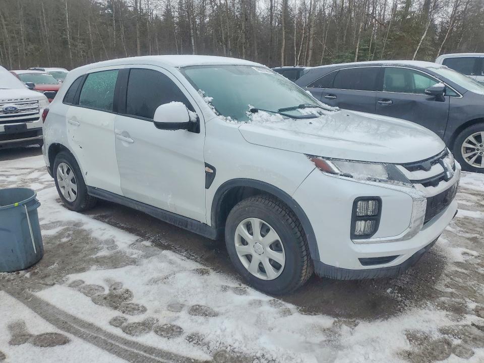 2022 Mitsubishi Rvr VIN JA4AJUAU6NU602681 COPART salvage auction — ENGINE BURN, ON - NO TITLE AVAILABLE, sold $2,650 on 2026-07-14 (photo 4)