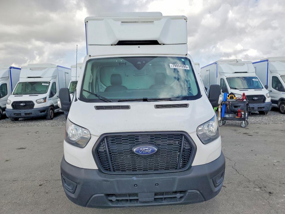 2021 Ford Transit VIN 1FDBW5Z85MKA84383 COPART salvage auction — NORMAL WEAR, Fl - Certificate Of Title, sold $11,000 on 2026-09-24 (photo 5)