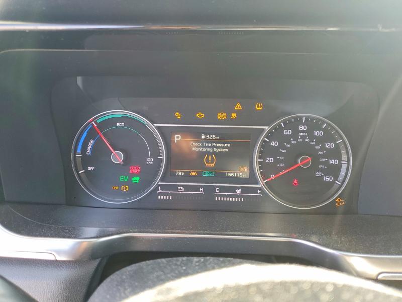 2023 Kia Sorento VIN KNDRH4LG1P5198858 COPART salvage auction — SIDE, Salvage Title, sold $7,900 on 2026-07-24 (photo 9)