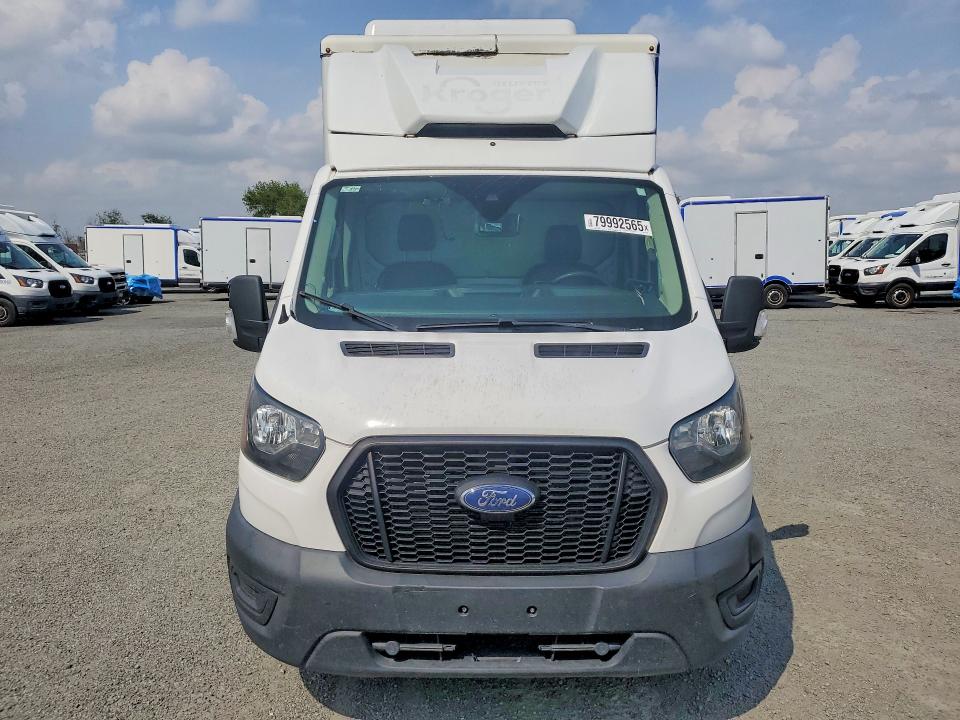 2021 Ford Transit VIN 1FDBW5Z88MKA84393 COPART salvage auction — MINOR DENT/SCRATCHES, Fl - Certificate Of Title, sold $11,000 on 2026-07-30 (photo 5)