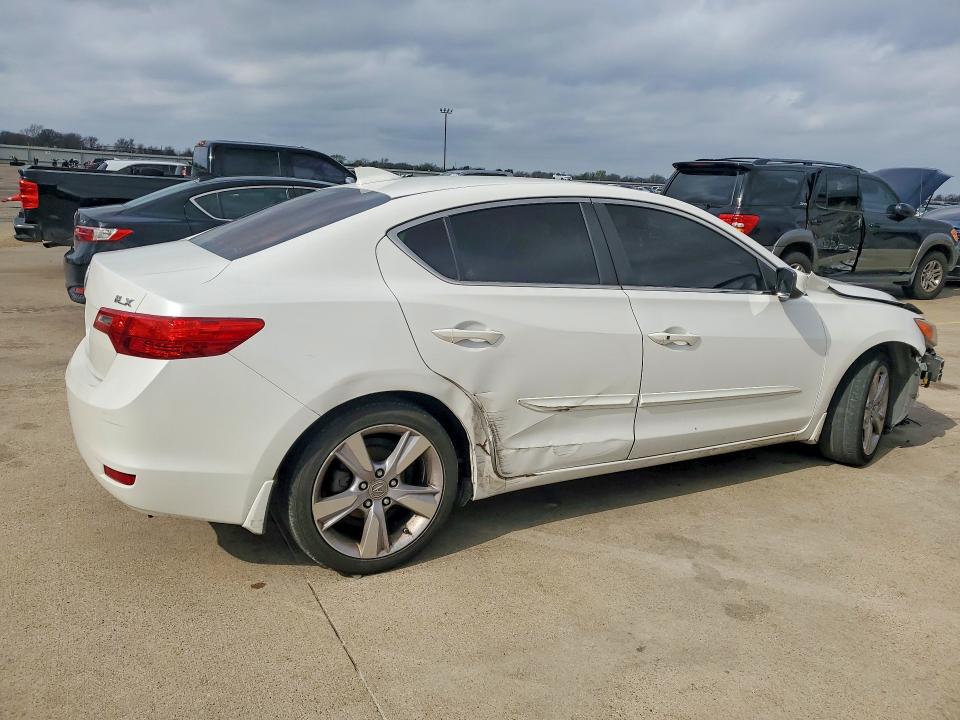 2015 Acura Ilx VIN 19VDE1F31FE010118 COPART salvage auction — FRONT END, Salvage Title, sold $450 on 2026-07-09 (photo 3)