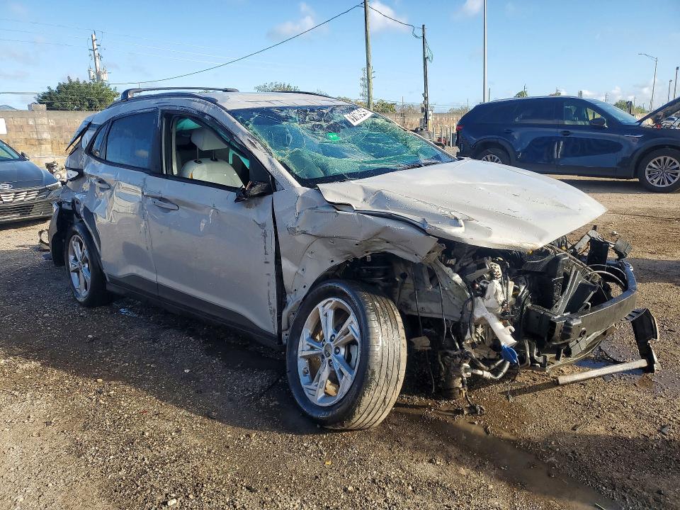 2022 Hyundai Kona VIN KM8K62AB6NU870429 COPART salvage auction — FRONT END, Fl - Certificate Of Title, sold $2,750 on 2026-07-29 (photo 4)