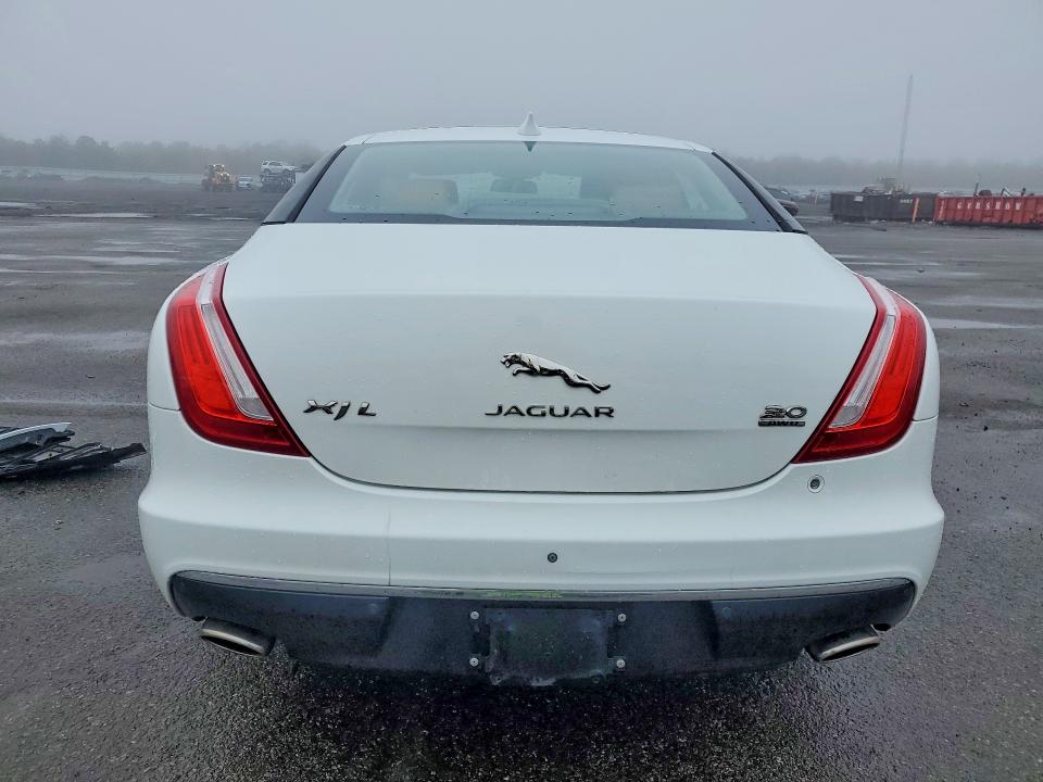 2017 Jaguar Xj VIN SAJWJ2GD5H8W08719 COPART salvage auction — FRONT END, Ny - Mv907A-Parts Only, sold $5,600 on 2026-07-06 (photo 6)
