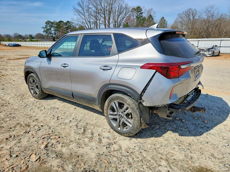 2022 Kia Seltos VIN KNDEPCAA8N7339016 COPART salvage auction — REAR END, Nc - Salvage Certificate Of Title, sold $6,100 on 2026-07-27 (photo 2)