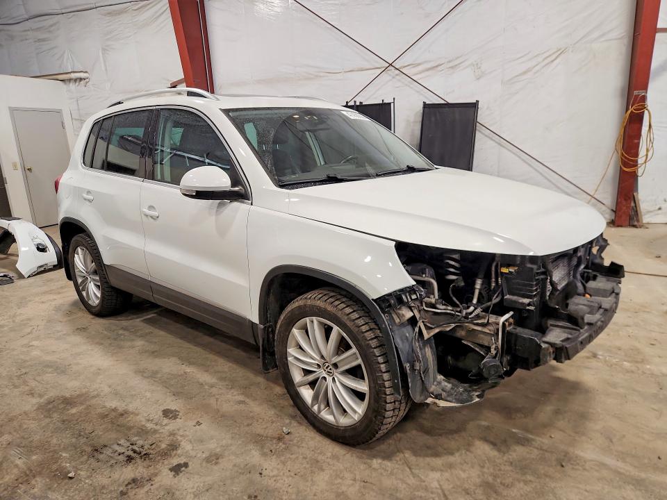 2016 Volkswagen Tiguan VIN WVGBV7AX1GW558795 COPART salvage auction — FRONT END, Vt - Cert Of Title-Salvage Vehicle, sold $725 on 2026-07-27 (photo 4)