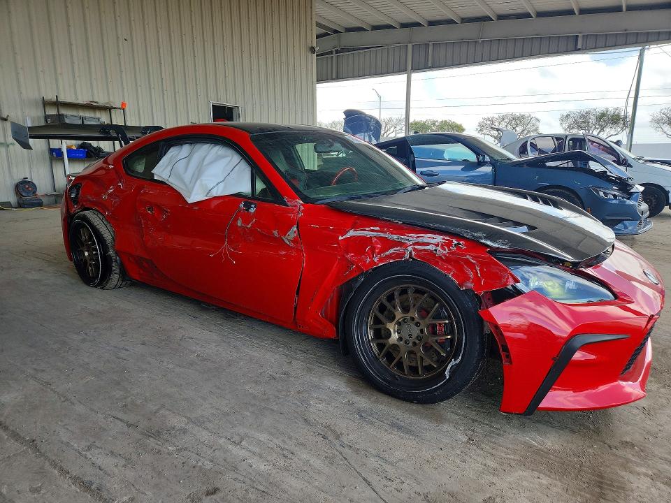 2022 Toyota Gr 86 VIN JF1ZNBC13N8751617 COPART salvage auction — FRONT END, Salvage Title, sold $15 on 2026-07-29 (photo 4)