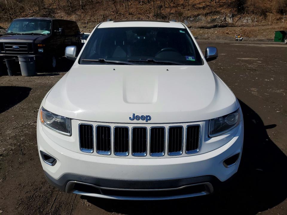 2015 Jeep Grand cherokee VIN 1C4RJFBGXFC940797 COPART salvage auction — REAR END, Nj - Cert Of Title-Salvage (P), sold $2,700 on 2026-07-09 (photo 5)