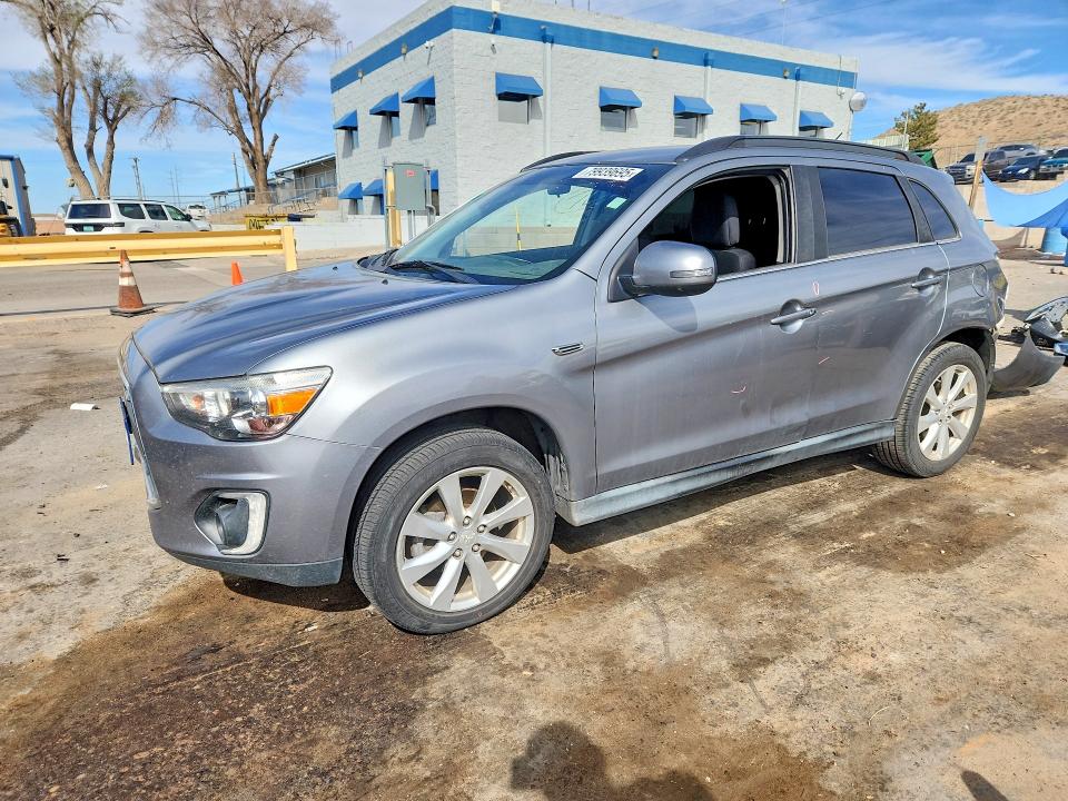 2015 Mitsubishi Outlander VIN 4A4AR4AW5FE027431 — COPART salvage auction photo