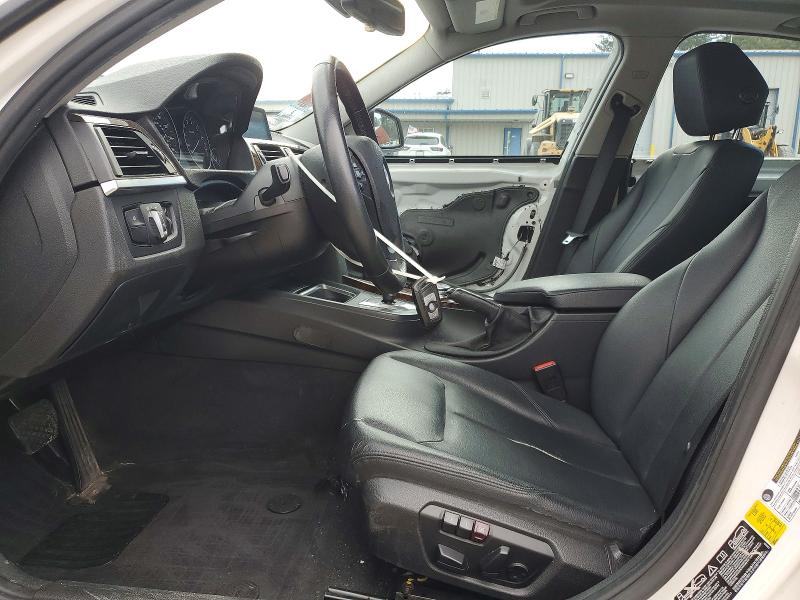 2015 BMW 3er VIN WBA3C3G54FNS76035 COPART salvage auction — SIDE, Id - Salvage Certificate Of Title, sold $2,900 on 2026-07-16 (photo 7)