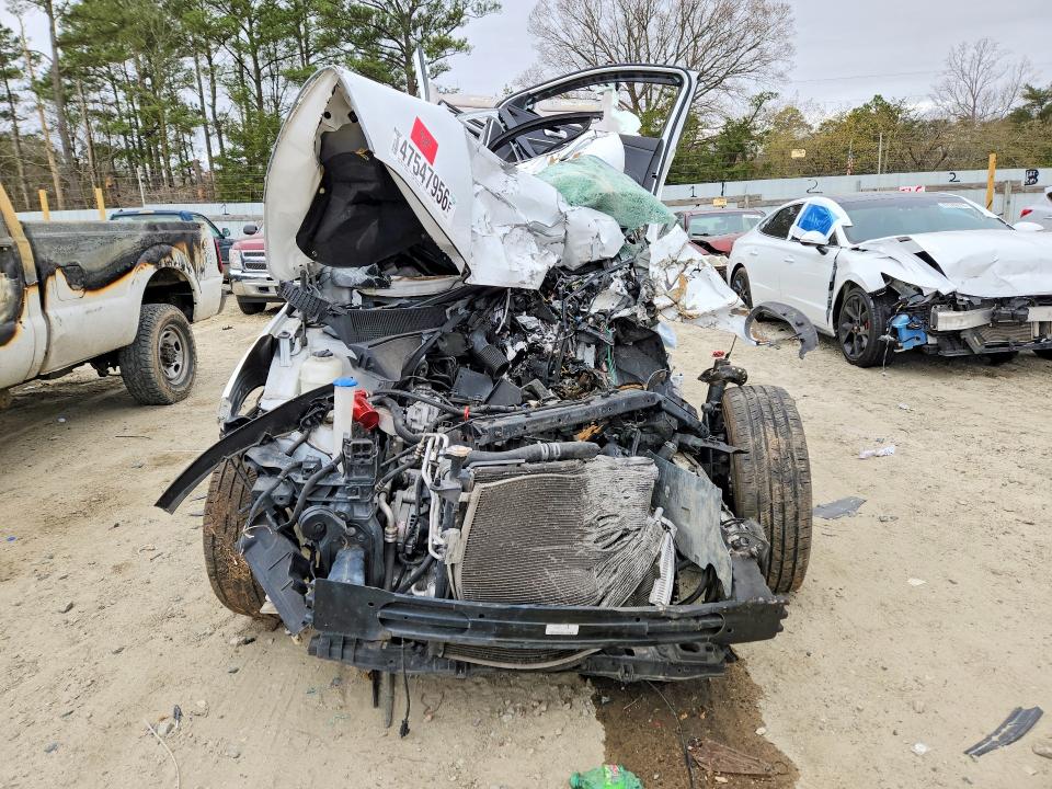2017 Kia Sorento VIN 5XYPG4A30HG262679 COPART salvage auction — ALL OVER, Md - Cert Of Salvage > 75% Damage, sold $275 on 2026-07-14 (photo 5)