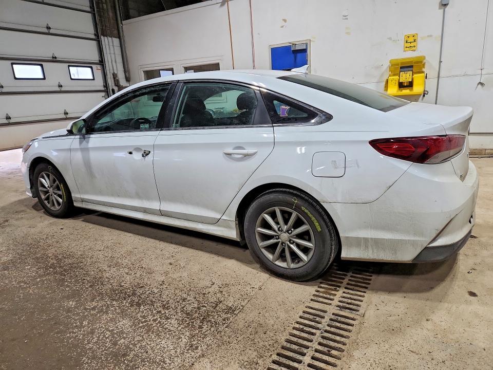 2018 Hyundai VIN 5NPE24AF5JH708596 COPART salvage auction — VANDALISM, Mn - Cert Of Title-Prior Salvage, sold $1,300 on 2026-07-02 (photo 2)