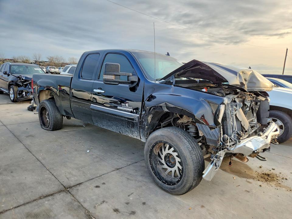 2009 Gmc SIERRA VIN 2GTEC290591121331 COPART salvage auction — FRONT END, Tx - Salvage Vehicle Title, sold $1,550 on 2026-07-02 (photo 4)