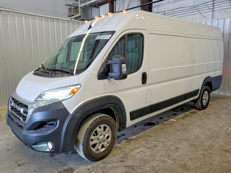 2025 Ram Promaster 3500 VIN 3C6MRVJG0SE510446 COPART salvage auction — MINOR DENT/SCRATCHES, NC - DEALER ONLY CLEAN TITLE, sold $11,300 on 2026-07-09 (photo 1)