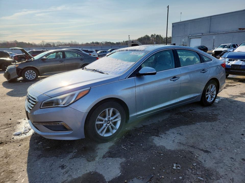 2015 Hyundai Sonata VIN 5NPE24AA3FH133233 COPART salvage auction — MINOR DENT/SCRATCHES, Wv - Certificate Of Title, sold $200 on 2026-07-02 (photo 1)