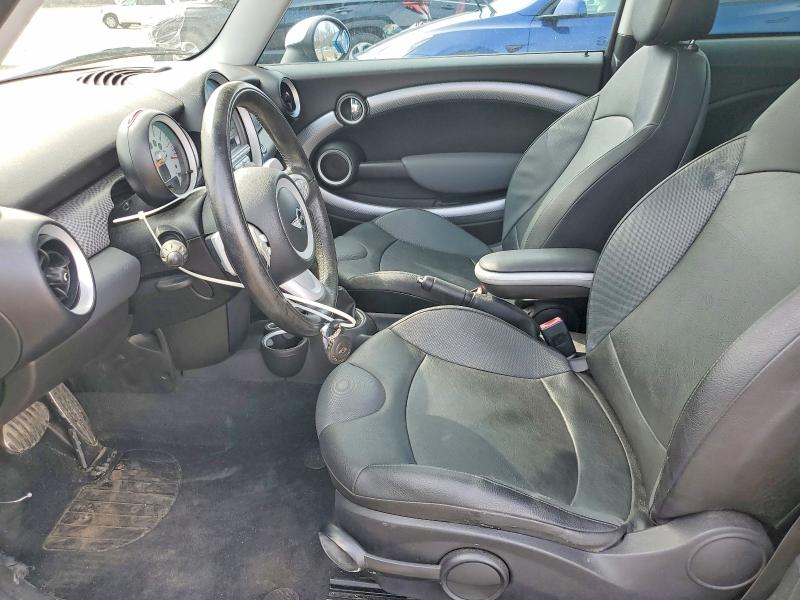 2009 Mini Cooper VIN WMWMF73589TW87141 COPART salvage auction — NORMAL WEAR, Fl - Certificate Of Title (P), sold $650 on 2026-08-31 (photo 7)
