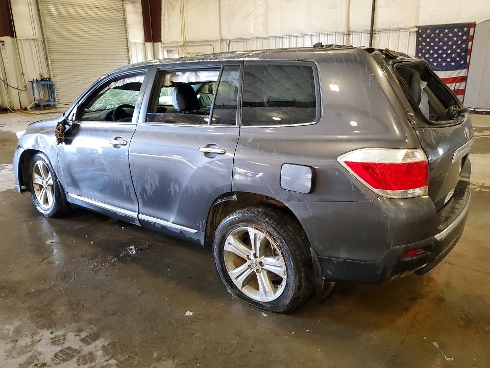 2011 Toyota Highlander VIN 5TDDK3EH2BS070725 COPART salvage auction — ROLLOVER, MN - PARTS VEHICLE BILL OF SALE, sold $725 on 2026-07-20 (photo 2)