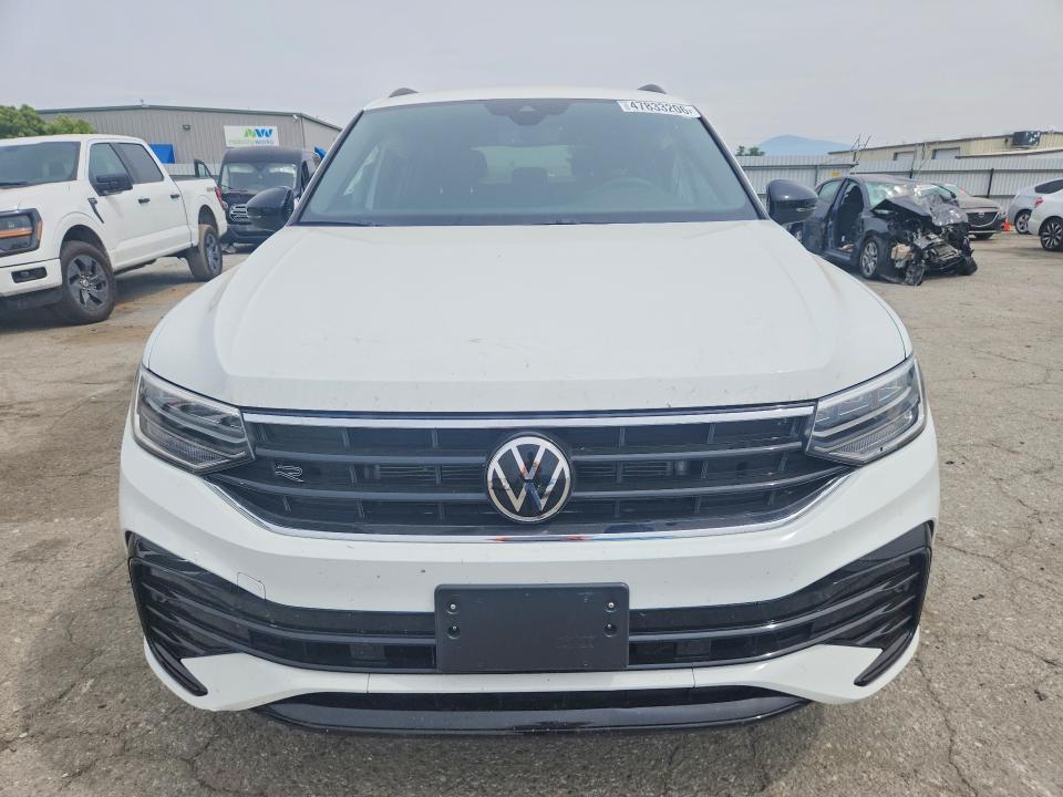 2022 Volkswagen Tiguan VIN 3VVCB7AX1NM022199 COPART salvage auction — REAR END, Ca - Salvage Certificate, sold $7,700 on 2026-07-02 (photo 5)