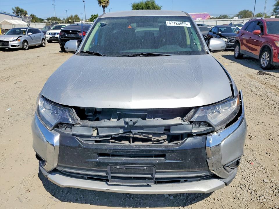 2018 Mitsubishi VIN JA4AZ3A38JZ055386 COPART salvage auction — FRONT END, Salvage Title, sold $2,100 on 2026-07-10 (photo 5)