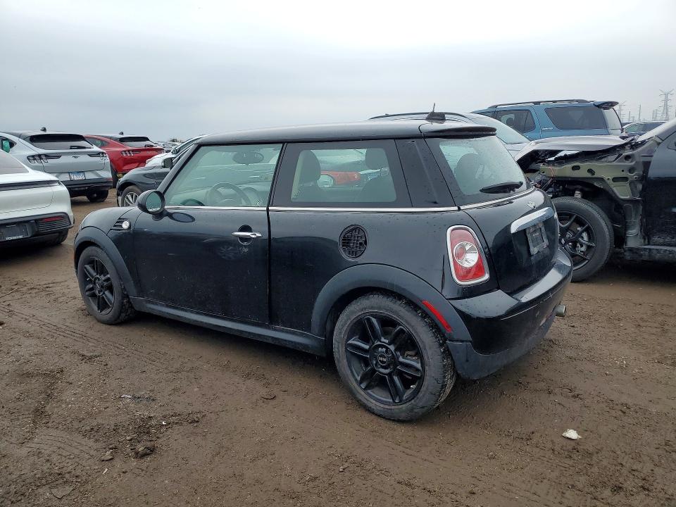 2013 Mini Cooper VIN WMWSU3C59DT373500 COPART salvage auction — NORMAL WEAR, Il - Certificate Of Title, sold $1,050 on 2026-07-07 (photo 2)