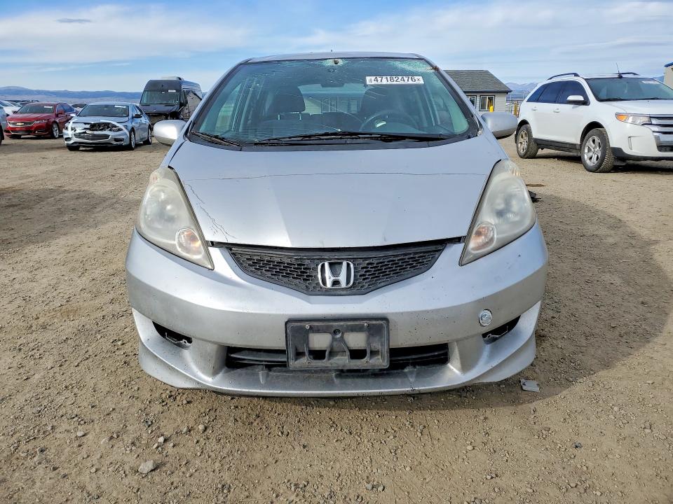 2011 Honda Fit VIN JHMGE8H52BC025867 COPART salvage auction — ROOF, Mt - Salvage Certificate Of A Vehic, sold $225 on 2026-07-07 (photo 5)